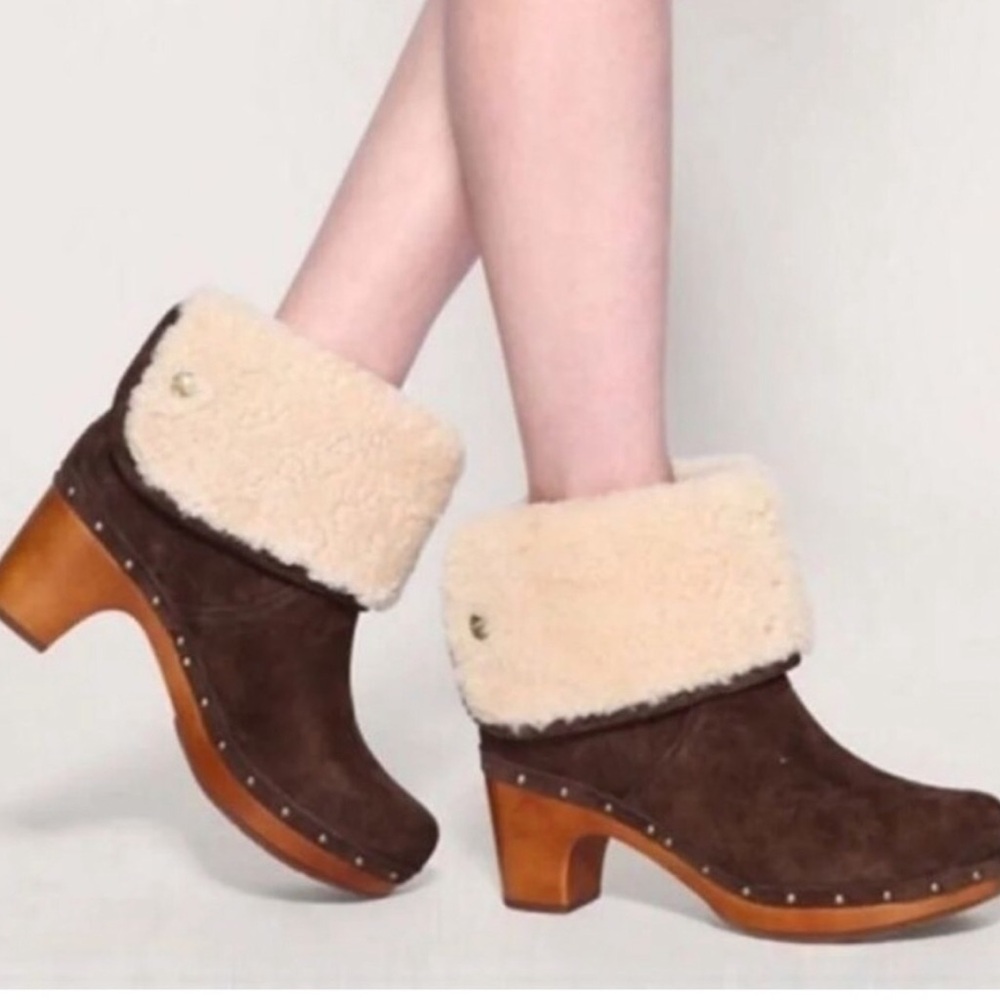 UGG Australia Lynnea Suede Clog Boot 3204